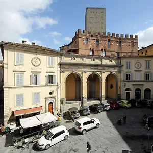 https://hotel-la-perla-siena.it-tuscanyhotel.com